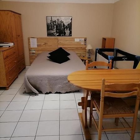 Beaucaire Studio Apartment Екстериор снимка