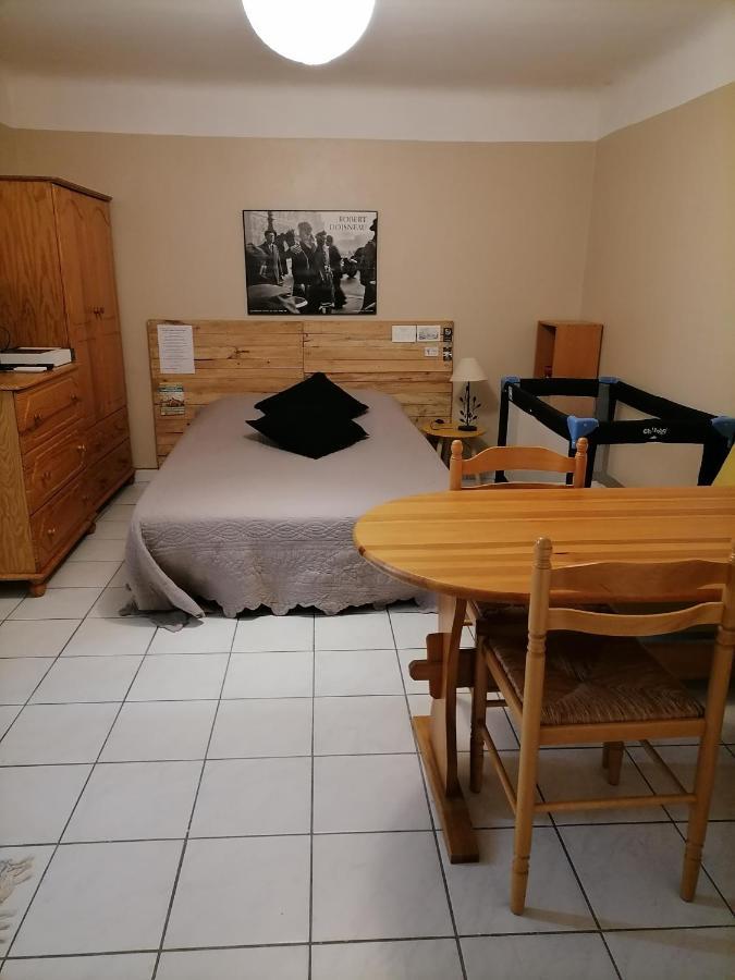 Beaucaire Studio Apartment Екстериор снимка