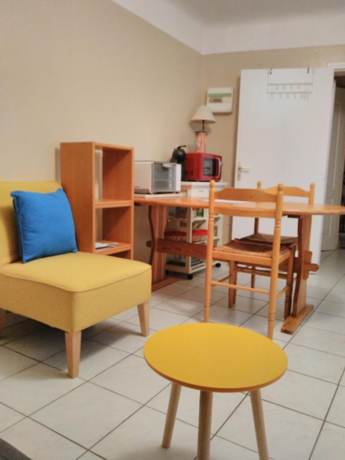 Beaucaire Studio Apartment Екстериор снимка