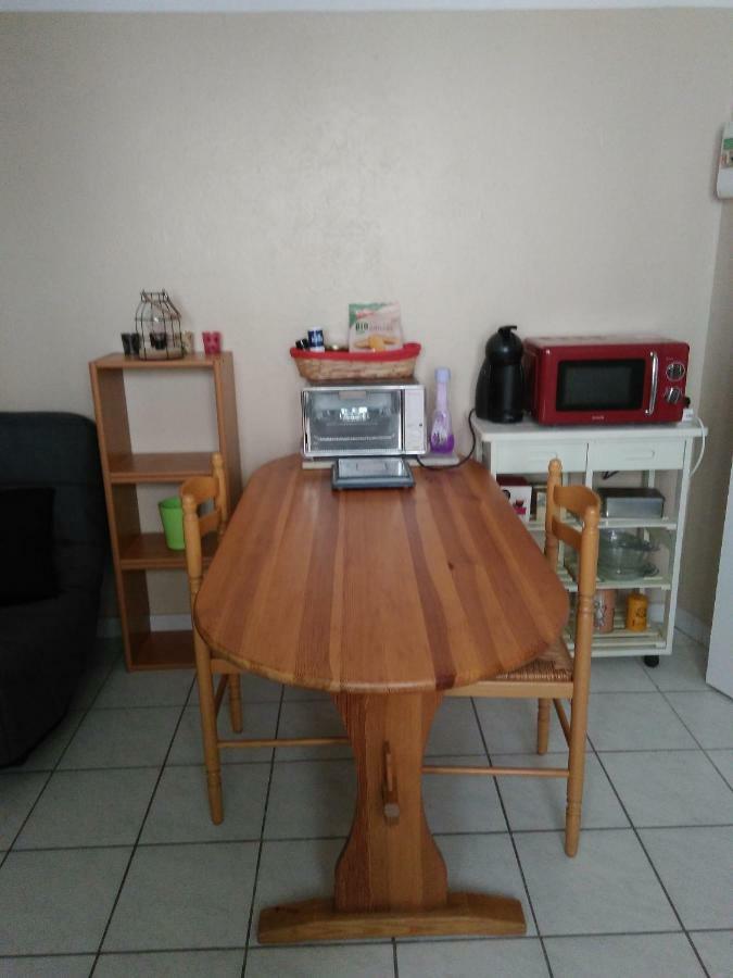 Beaucaire Studio Apartment Екстериор снимка