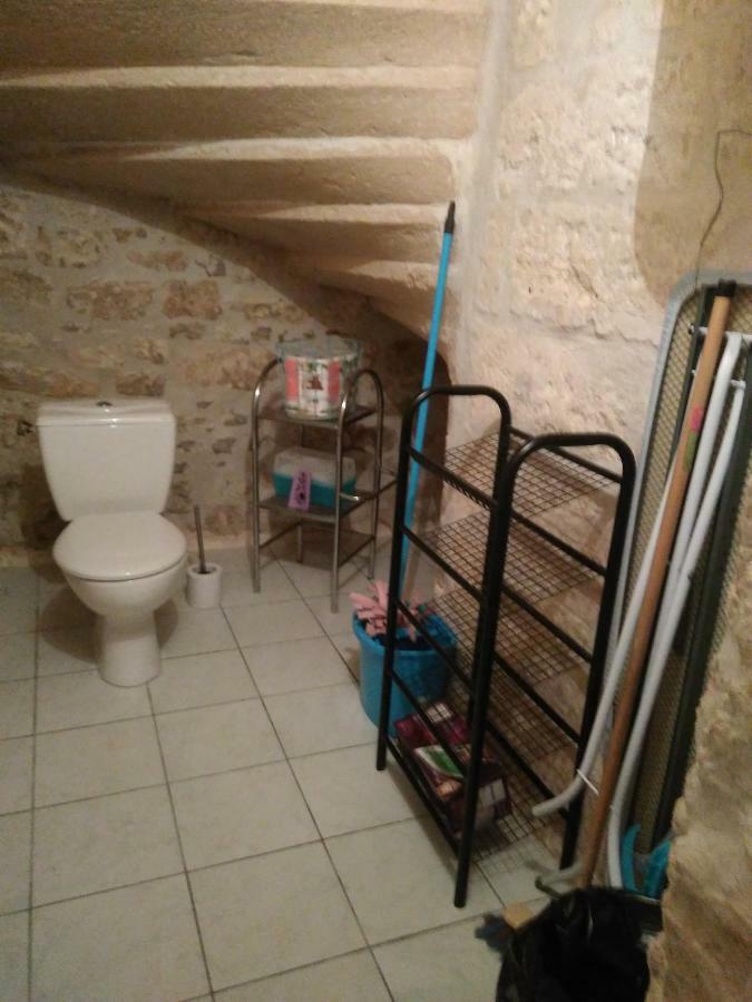 Beaucaire Studio Apartment Екстериор снимка